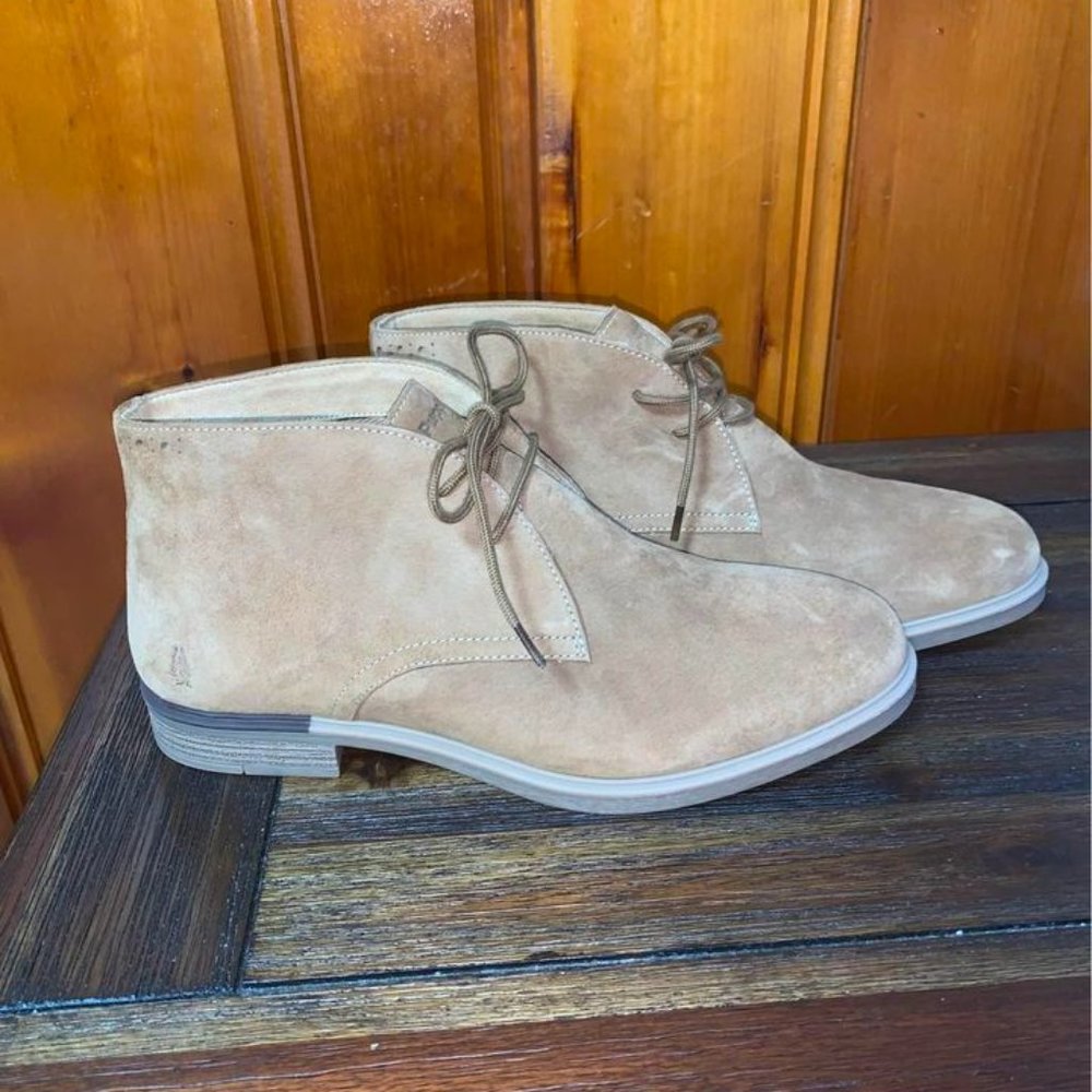 Hush Puppies Women's Bailey Chukka Boot (New Without Tags)